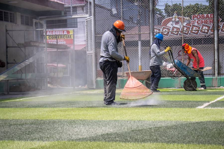 LOSA DEPORTIVA DEL BARRIO MORALILLOS CON M&Aacute;S DE 80% DE AVANCE