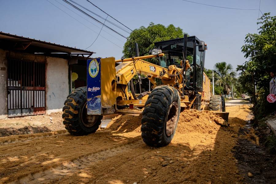 MPAA REALIZA MANTENIMIENTO DE CALLES EN 02 FRENTES